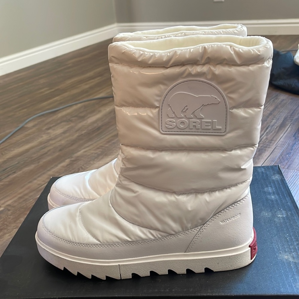 Sorel White Boots